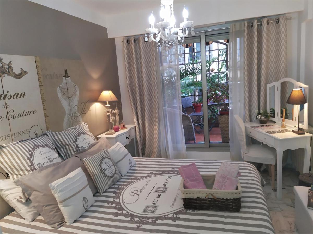 Chambre D'hote De Charme Avec Petit Dejeuner Offert * Ницца